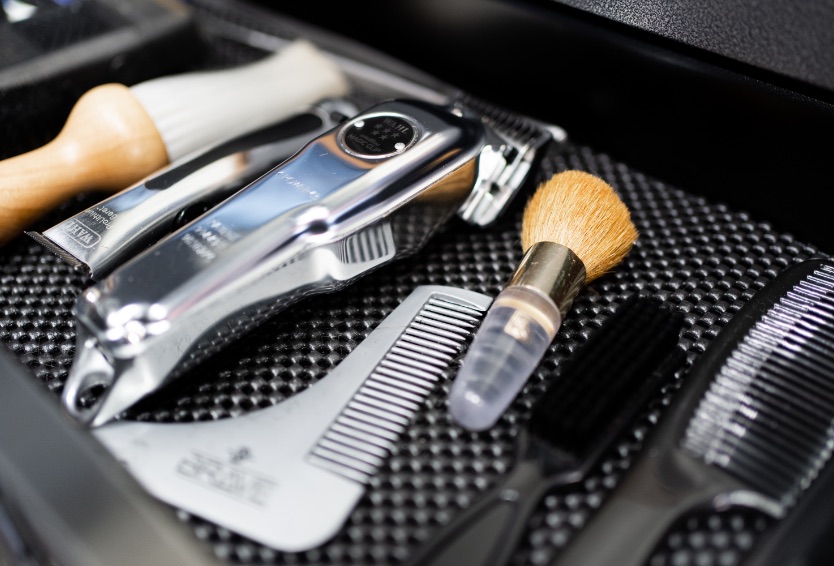Barber supplies | Shears | Shaving blade | Combs